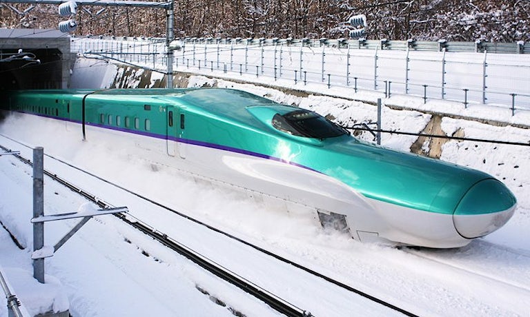 Hokkaido shinkansen hayabusa e1519038105648
