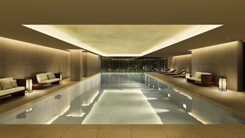 240930 Lot pool night