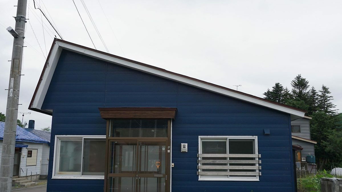 Blue House Exterior 1200x1000