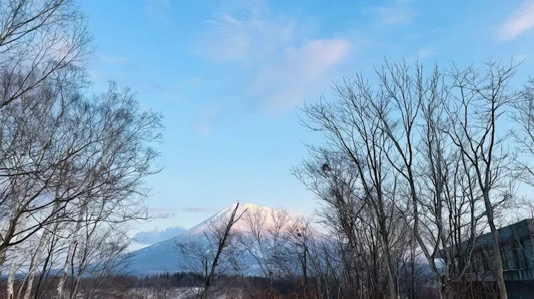 Hirafu Land With Stunning Mt Yotei View 04 835x467