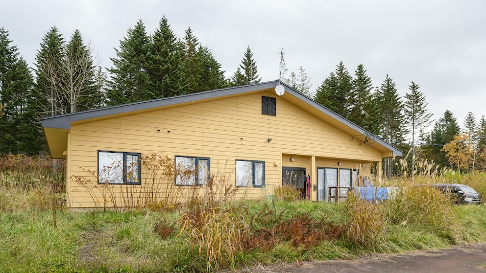 Niseko Realty Annupuri Village Yellow House 1024x682