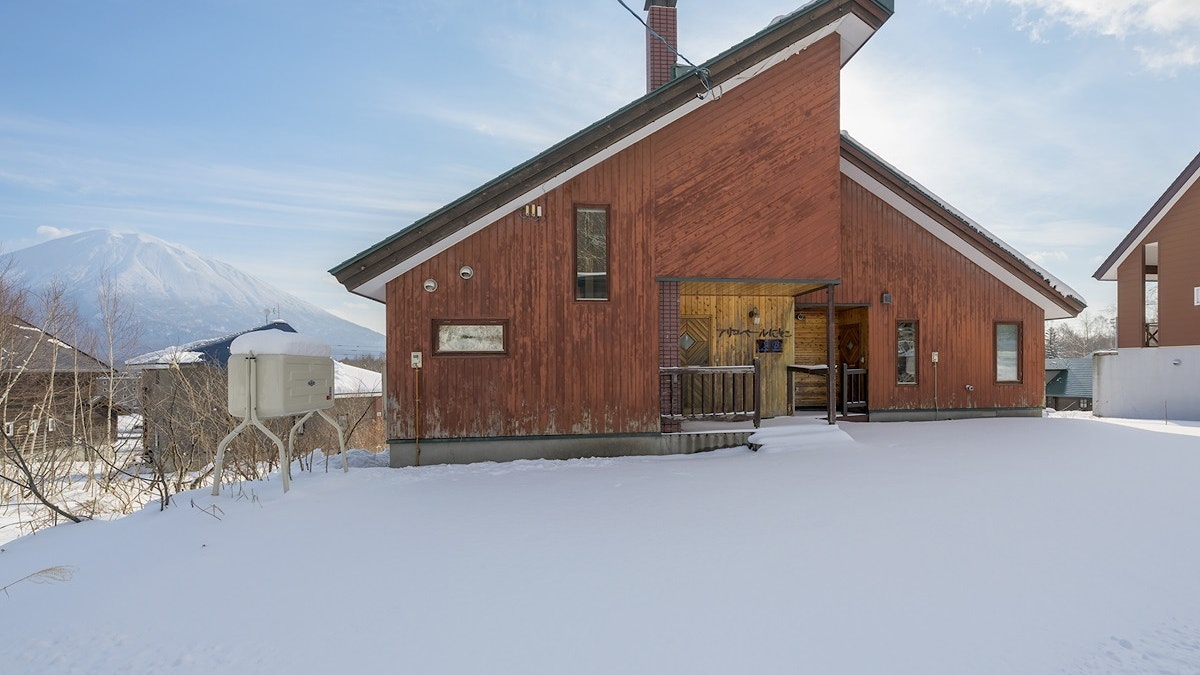 Niseko Realty Izumikyo Lodge 1